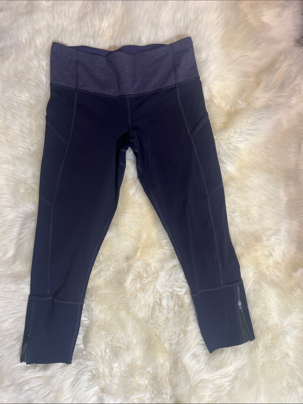 lululemon athletica dark purple capri leggings Sz 10